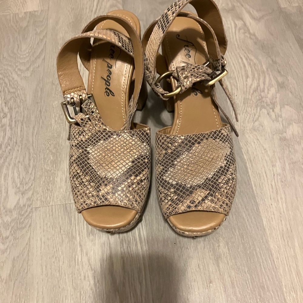 Free People Snakeskin Platform Heels - Picture 7 of 8